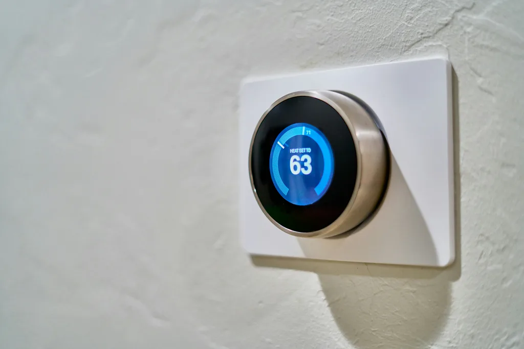 Smart home energy monitoring display